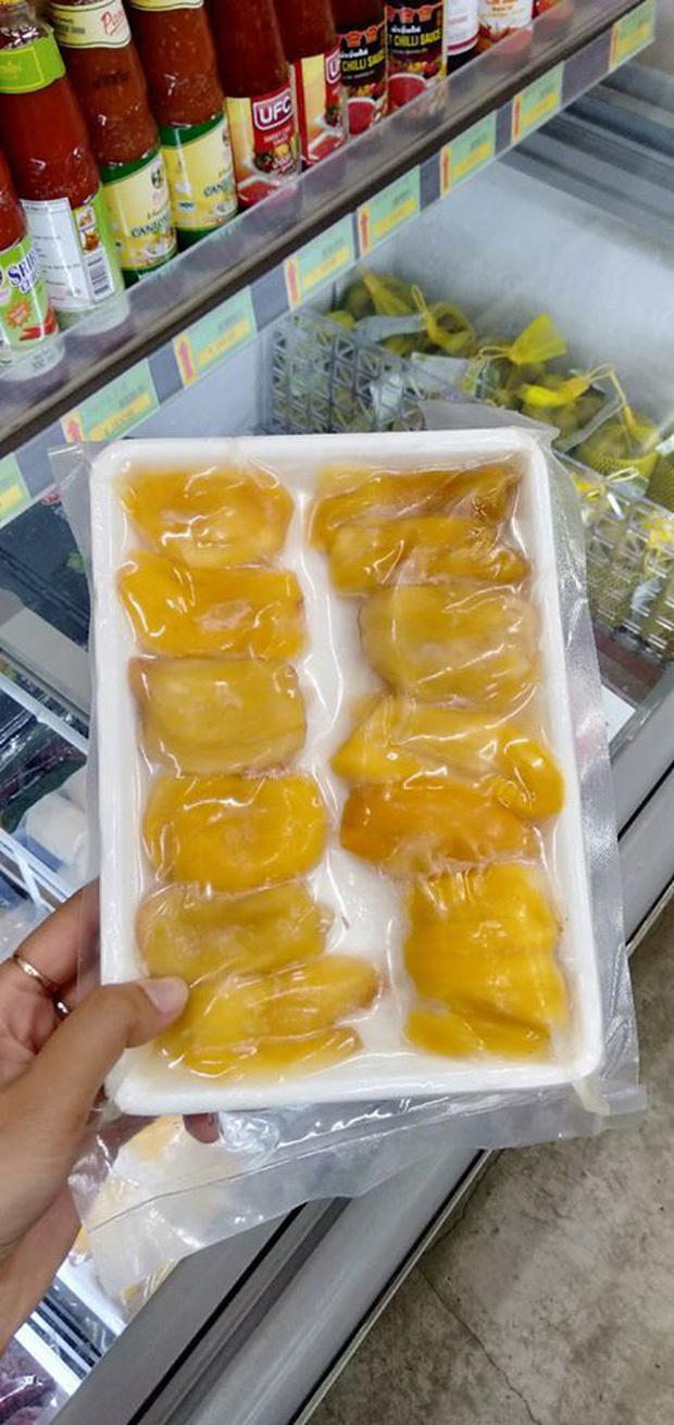 Review đồ ăn Việt ở nước ngoài: hoa quả vừa đắt lại vừa hiếm, các món bún phở giá cao ngất ngưởng mà chất lượng thì hên xui - Ảnh 4.