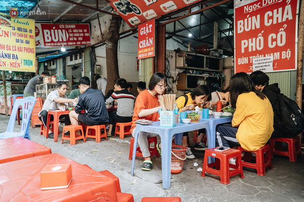 Dân văn phòng cũng chóng mặt với giá thịt lợn, hàng quán đồng loạt treo biển thông báo: Chúng tôi đã cố gắng, nhưng... - Ảnh 4.