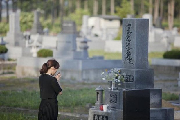 Ly hôn sau khi chồng chết: Phụ nữ Nhật Bản thật sự tuyệt tình hay để giảm bớt gánh nặng trên vai người vợ - Ảnh 1.