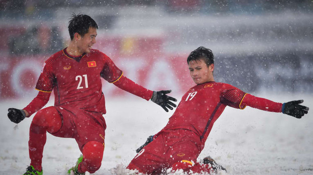Tranh cãi kết quả bình chọn siêu phẩm cầu vồng trong tuyết của Quang Hải thắng giải Bàn thắng biểu tượng cho VCK U23 châu Á  - Ảnh 2.