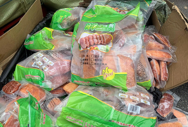  Chặn đứng 2 container chứa hàng tấn thực phẩm đông lạnh nhập lậu tại siêu thị MM Mega Market  - Ảnh 5.