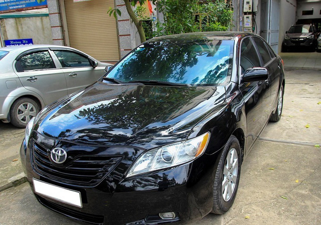  Thanh lý xe công, loạt Toyota Camry có giá cực rẻ - Ảnh 4.