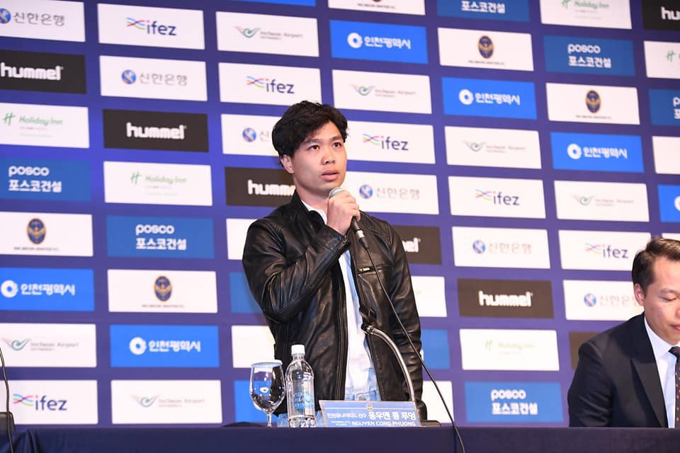 công phượng - Công Phượng đầy nam tính và lịch lãm trong ngày ra mắt Incheon United - photo công phượng - photo 1 1550127715455503740815 - Công Phượng đầy nam tính và lịch lãm trong ngày ra mắt Incheon United
