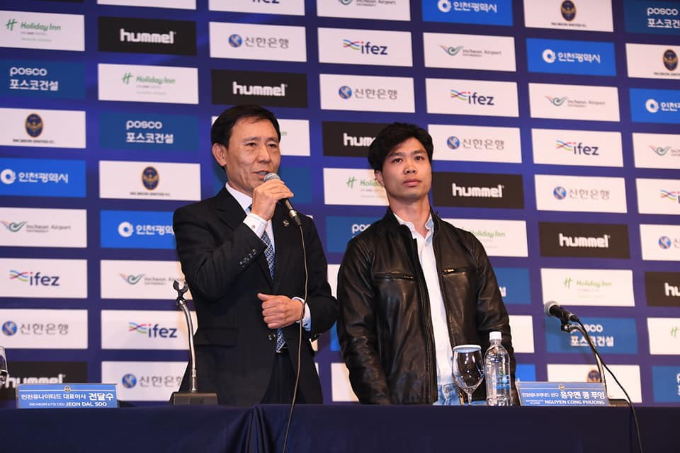 công phượng - Công Phượng đầy nam tính và lịch lãm trong ngày ra mắt Incheon United - photo công phượng - photo 2 1550127715456608278469 - Công Phượng đầy nam tính và lịch lãm trong ngày ra mắt Incheon United