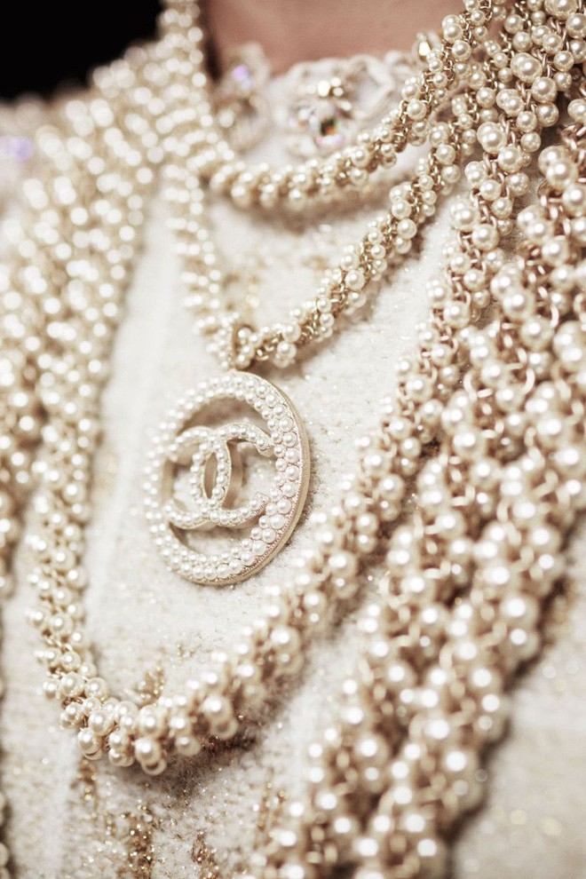 karl lagerfeld - Nếu không có Karl Lagerfeld, Chanel đã không trở thành một đế chế bất bại như ngày hôm nay - photo karl lagerfeld - photo 6 155062600371780865445 - Nếu không có Karl Lagerfeld, Chanel đã không trở thành một đế chế bất bại như ngày hôm nay