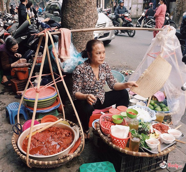 “Tây ba lô” xếp hạng Hà Nội là thành phố du lịch rẻ nhất thế giới - Ảnh 2. “Tây ba lô” xếp hạng Hà Nội là thành phố du lịch rẻ nhất thế giới - Ảnh 2.