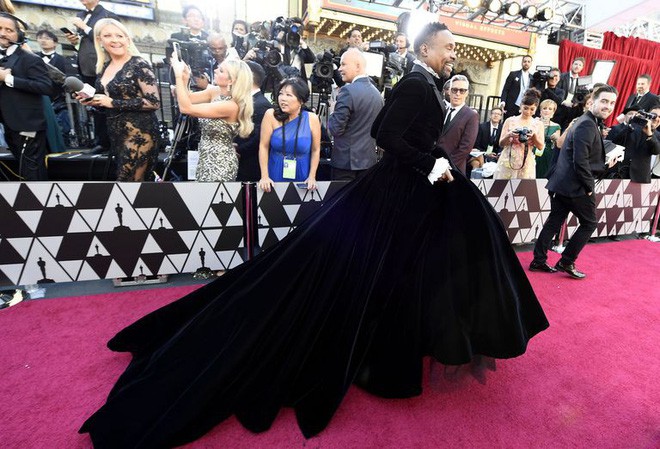 oscar 2019 - Nhân vật ăn vận “chặt chém” nhất thảm đỏ Oscar 2019 không phải người đẹp mà chính là nam nhân này - photo oscar 2019 - photo 1 15510638249271761660284 - Nhân vật ăn vận “chặt chém” nhất thảm đỏ Oscar 2019 không phải người đẹp mà chính là nam nhân này