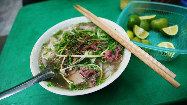 10 món ăn Việt Nam được truyền thông quốc tế ca ngợi - Ảnh 1.