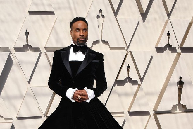 oscar 2019 - Nhân vật ăn vận “chặt chém” nhất thảm đỏ Oscar 2019 không phải người đẹp mà chính là nam nhân này - photo oscar 2019 - photo 4 15510638249321085102670 - Nhân vật ăn vận “chặt chém” nhất thảm đỏ Oscar 2019 không phải người đẹp mà chính là nam nhân này