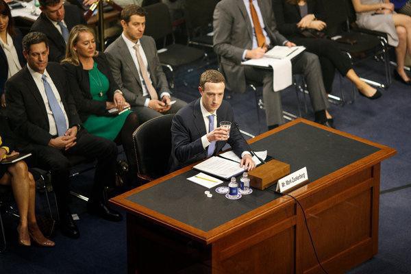 Facebook chính thức bị liên bang Mỹ truy tố hình sự, tội danh bán dữ liệu trái phép cho hơn 150 công ty khác - Ảnh 1.