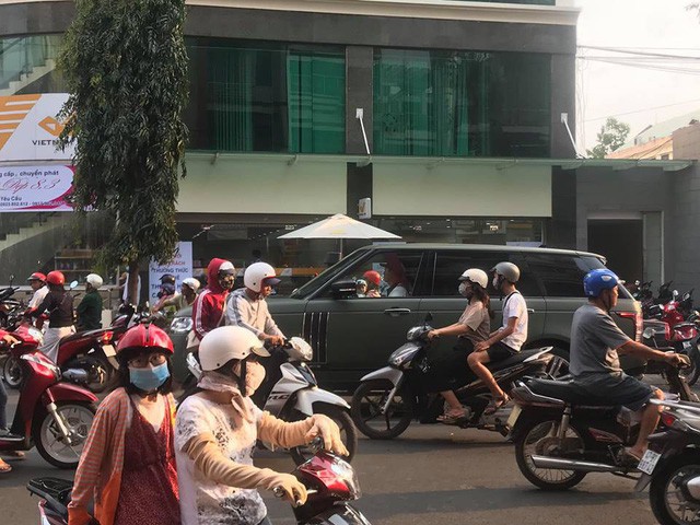 Dàn xe khủng của ông chủ cafe Trung Nguyên chở theo Hoa hậu và Á hậu, sẵn sàng hành trình xuyên Việt 2019 - Ảnh 1.