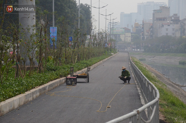  Hà Nội: Cận cảnh tuyến đường dài 4km cạnh sông Tô Lịch chỉ dành cho người đi bộ và xe đạp  - Ảnh 3.