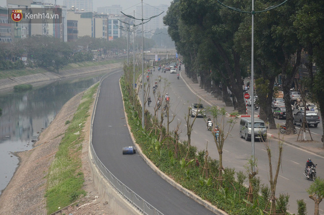  Hà Nội: Cận cảnh tuyến đường dài 4km cạnh sông Tô Lịch chỉ dành cho người đi bộ và xe đạp  - Ảnh 8.