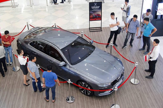 VinFast tính mở 76 showroom - Tham vọng 1 năm vượt Hyundai trong 10 năm ở Việt Nam - Ảnh 1. VinFast tính mở 76 showroom - Tham vọng 1 năm vượt Hyundai trong 10 năm ở Việt Nam - Ảnh 1.