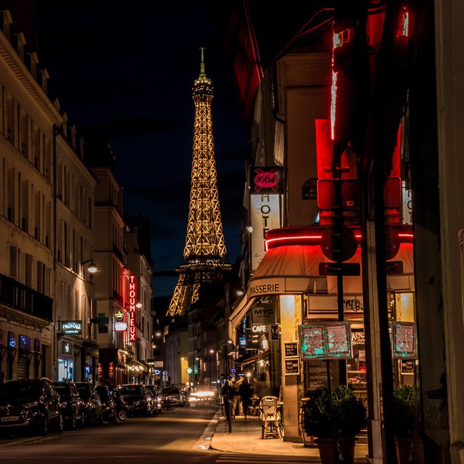 hình ảnh  ánh sáng đêm tháp Eiffel Paris France Tháp Mốc Tour eiffel  Đèn 1496x2256   720102  hình ảnh đẹp  PxHere