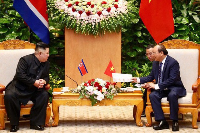  Toàn cảnh chuyến thăm chính thức Việt Nam của Chủ tịch Kim Jong Un qua ảnh  - Ảnh 4.