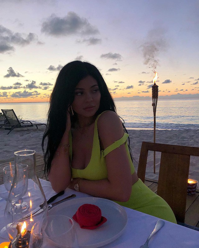  Loạt sở thích du lịch đúng chuẩn quăng tiền ra cửa sổ của Kylie Jenner - nữ tỷ phú tự thân trẻ nhất thế giới  - Ảnh 15.