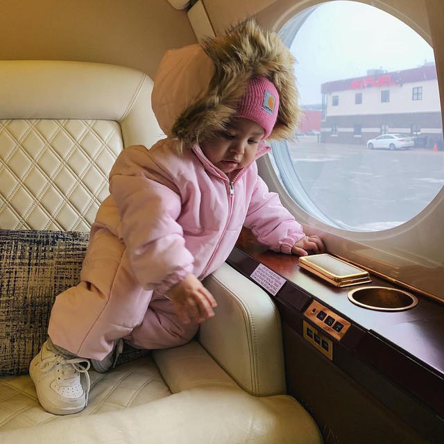  Loạt sở thích du lịch đúng chuẩn quăng tiền ra cửa sổ của Kylie Jenner - nữ tỷ phú tự thân trẻ nhất thế giới  - Ảnh 5.