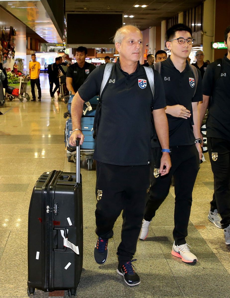 u23 việt nam, sea games - Thảm bại trước Việt Nam, tuyển Thái Lan về nước trong sự cô đơn, ngôi sao sáng nhất cúi đầu xin lỗi vì pha đánh nguội với Đình Trọng - photo u23 việt nam, sea games - photo 2 1553683007387752972403 - Thảm bại trước Việt Nam, tuyển Thái Lan về nước trong sự cô đơn, ngôi sao sáng nhất cúi đầu xin lỗi vì pha đánh nguội với Đình Trọng