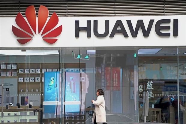  Đừng quá kỳ vọng vào thỏa thuận thương mại bởi Mỹ - Trung ngày càng xa nhau và Huawei chính là bằng chứng  - Ảnh 1.