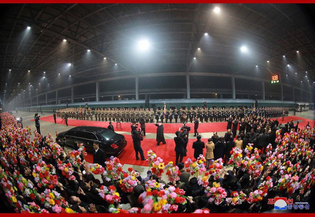 KCNA: Ông Kim Jong Un đã về tới Triều Tiên, tiếng hô Muôn năm vang vọng bầu trời Bình Nhưỡng - Ảnh 2.