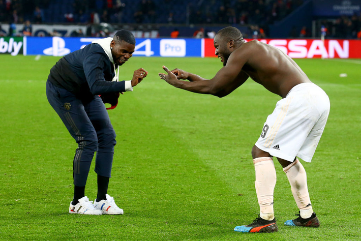 alex ferguson - Xúc động hình ảnh “cha già” Alex Ferguson mỉm cười mãn nguyện, nhìn “đàn con” MU làm nên kỳ tích trước PSG - photo alex ferguson - photo 6 15519225751461896839084 - Xúc động hình ảnh “cha già” Alex Ferguson mỉm cười mãn nguyện, nhìn “đàn con” MU làm nên kỳ tích trước PSG