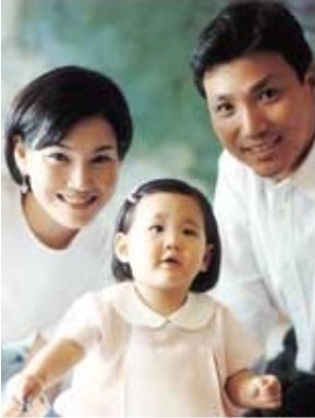 Tình yêu sét đánh của ái nữ Samsung và cậu út tờ báo danh tiếng Hàn Quốc mở ra cuộc hôn nhân viên mãn đến khó tin gần 2 thập kỷ - Ảnh 7.