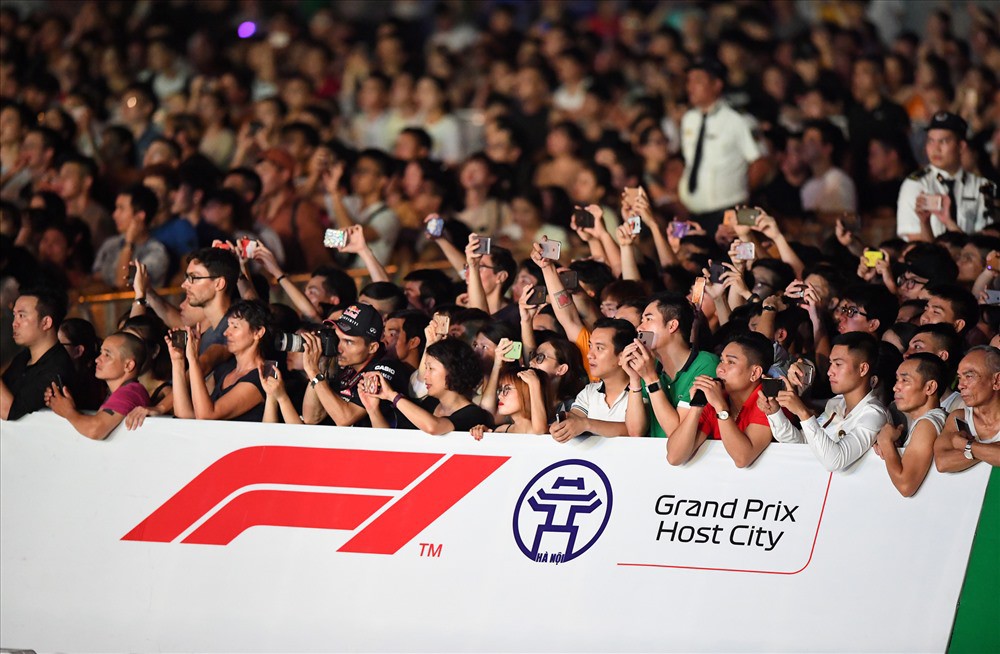 việt nam grand prix - Vé xem F1 ở Hà Nội có giá từ 1,7 triệu đồng - photo việt nam grand prix - photo 1 1555915335309683799814 - Vé xem F1 ở Hà Nội có giá từ 1,7 triệu đồng