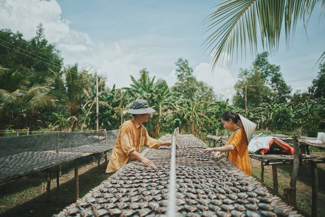 Nữ travel blogger điều hành 2 cửa hàng: “Đi du lịch thì vẫn làm tốt công việc đấy thôi” - Ảnh 2.