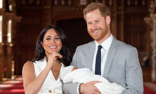 Sau nhiều đồn đoán, cuối cùng Meghan cũng chịu công bố giấy khai sinh của con trai đầu lòng, tiết lộ những thông tin vô cùng bất ngờ - Ảnh 1. Sau nhiều đồn đoán, cuối cùng Meghan cũng chịu công bố giấy khai sinh của con trai đầu lòng, tiết lộ những thông tin vô cùng bất ngờ - Ảnh 1.
