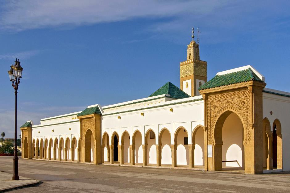 Hội những gia đình giàu có nhất hành tinh: Hoàng gia Anh chỉ đứng thứ 5, xuất hiện 2 cái tên đến từ Đông Nam Á - Ảnh 8.