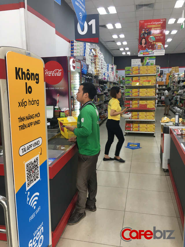 Khi gã khổng lồ Vingroup bắt tay Grab: 1 người khỏe, 2 người vui và những chuyến xe giúp Vinmart tiến gần ngôi vương của thị trường TMĐT Việt Nam - Ảnh 2.