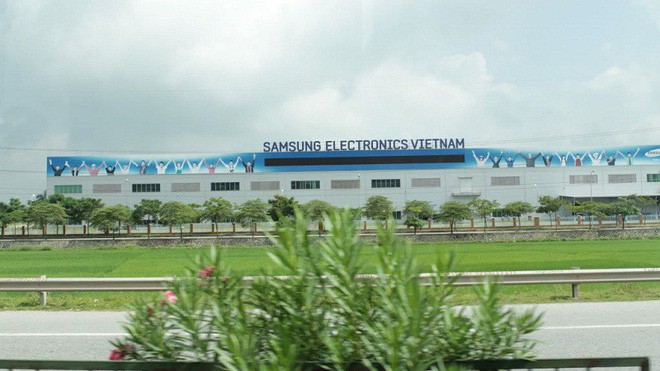 Dây chuyền sản xuất smartphone của Hàn Quốc đang lụi tàn khi LG và Samsung chuyển sang Việt Nam làm điện thoại - Ảnh 2. Dây chuyền sản xuất smartphone của Hàn Quốc đang lụi tàn khi LG và Samsung chuyển sang Việt Nam làm điện thoại - Ảnh 2.
