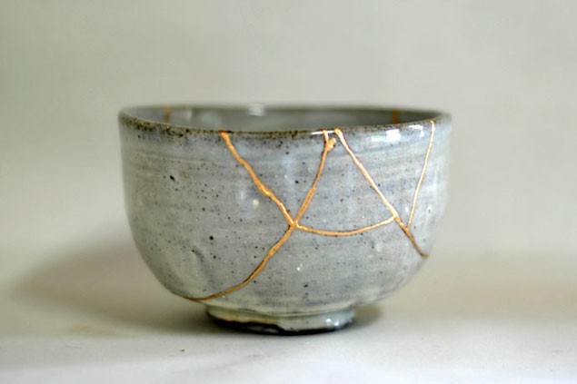  Kintsugi: Nghệ thuật dùng vàng ròng hàn gắn gốm vỡ và triết lý cuộc sống tôn vinh vẻ đẹp từ những rạn nứt tâm hồn của người Nhật  - Ảnh 7.