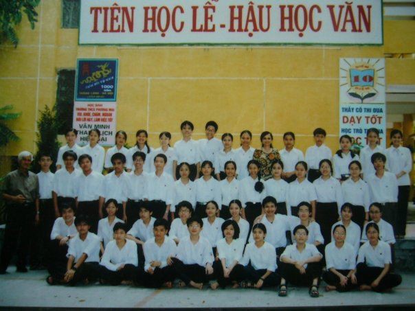 Chuyện chưa kể về một thế hệ thành công của ngôi trường bị coi vô danh ở Hà Nội: Xuất phát điểm thấp không quyết định con người ở tương lai! - Ảnh 1. Chuyện chưa kể về một thế hệ thành công của ngôi trường bị coi vô danh ở Hà Nội: Xuất phát điểm thấp không quyết định con người ở tương lai! - Ảnh 1.