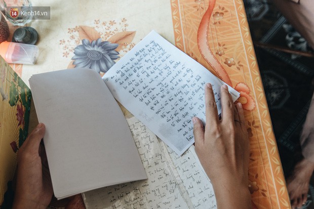 Người vợ 30 năm tìm kiếm hài cốt chồng liệt sĩ và bức thư báo trước số phận: Em ơi, đừng buồn, khi được sống trong hoà bình hãy nhớ tới công anh - Ảnh 8. Người vợ 30 năm tìm kiếm hài cốt chồng liệt sĩ và bức thư báo trước số phận: Em ơi, đừng buồn, khi được sống trong hoà bình hãy nhớ tới công anh - Ảnh 8.