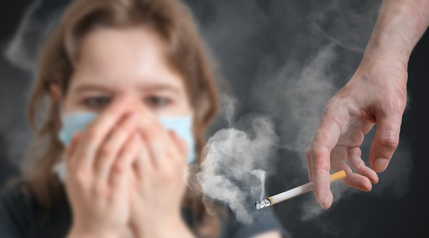 Hút thuốc thụ động thì ai cũng biết, giờ khoa học bảo có cả uống rượu bia thụ động và tác hại nó gây ra cũng cực kỳ kinh khủng - Ảnh 1. Hút thuốc thụ động thì ai cũng biết, giờ khoa học bảo có cả uống rượu bia thụ động và tác hại nó gây ra cũng cực kỳ kinh khủng - Ảnh 1.