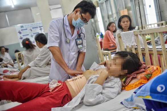 PGS Bệnh viện K nhắn nhủ tới các bạn trẻ: Hãy bỏ ngay lối sống đón bệnh! - Ảnh 1. PGS Bệnh viện K nhắn nhủ tới các bạn trẻ: Hãy bỏ ngay lối sống đón bệnh! - Ảnh 1.