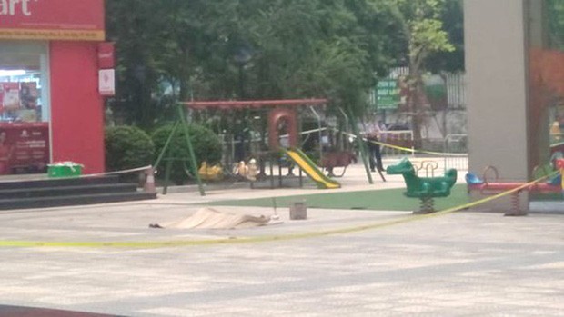 Người rơi từ tầng 27 chung cư Vinaconex là Phó giám đốc Sở NN-PTNT Hà Nội - Ảnh 1.