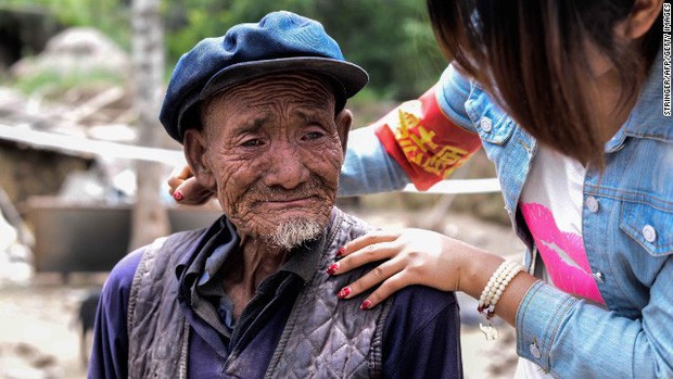 Bi kịch xã hội hiện đại Trung Quốc: Cha mẹ về già bị con cái bỏ rơi, sống cô quạnh, không một lời hỏi thăm, chết không ai biết - Ảnh 5.