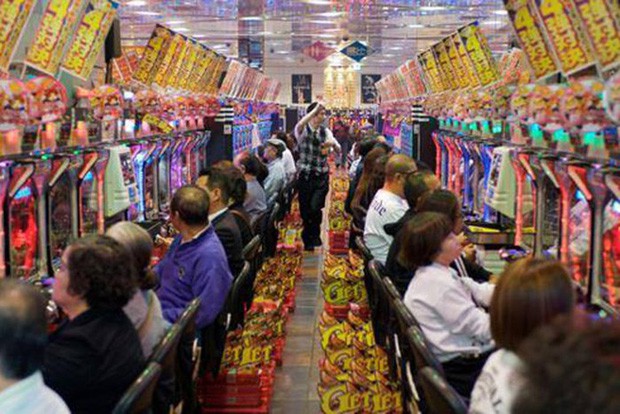 Đế chế pachinko có lợi nhuận khổng lồ thống lĩnh ngành giải trí Nhật Bản - Ảnh 1.