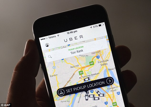Uber đang mượn smartphone của tài xế và hành khách để phát hiện tai nạn giao thông - Ảnh 1.