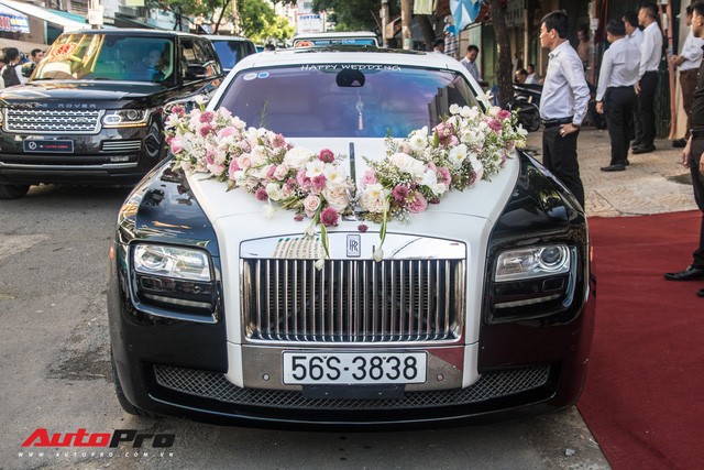 Khám phá RollsRoyce Cullinan hơn 40 tỷ mà đại gia Minh Nhựa mới tậu