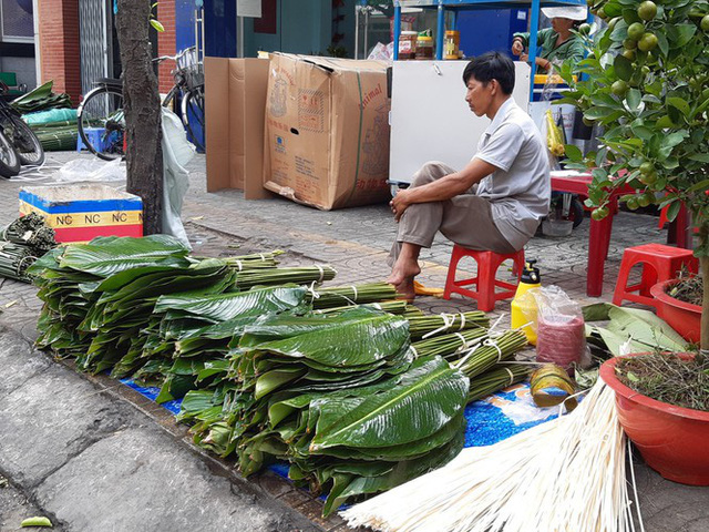  Chợ lá dong nửa thế kỷ ở Sài Gòn ế ẩm do heo tăng giá  - Ảnh 1.