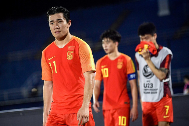 Cầu thủ Trung Quốc tiết lộ gây sốc: Toàn đội phải viết tường trình dài như văn đại học sau mỗi thất bại tại U23 châu Á, hạn nộp bản cuối là trước Tết - Ảnh 3.