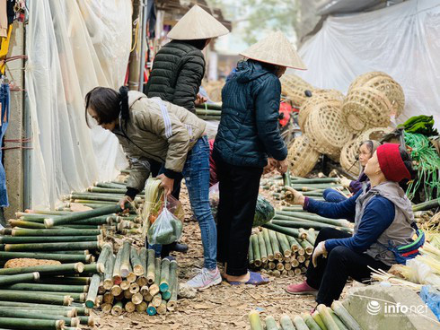 Chợ Nủa – phiên chợ đặc biệt ngày cuối năm ở Hà Nội chỉ dành cho đàn ông - Ảnh 14.