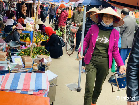 Chợ Nủa – phiên chợ đặc biệt ngày cuối năm ở Hà Nội chỉ dành cho đàn ông - Ảnh 4.