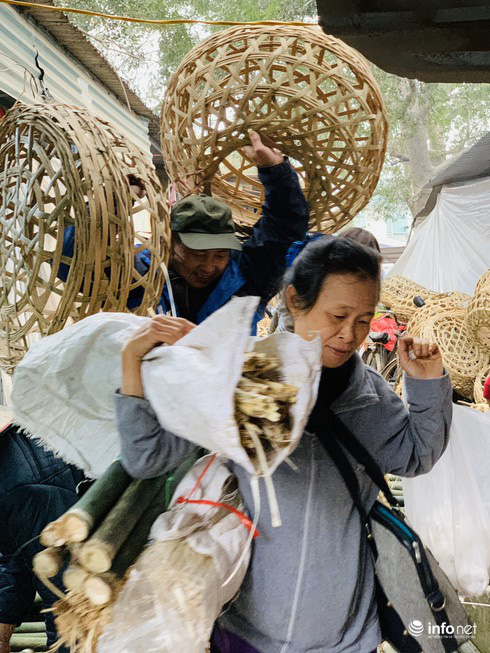 Chợ Nủa – phiên chợ đặc biệt ngày cuối năm ở Hà Nội chỉ dành cho đàn ông - Ảnh 5.