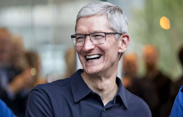 Không đạt mục tiêu kinh doanh, lương thưởng 2019 của CEO Apple giảm hơn 10 triệu USD - Ảnh 1.