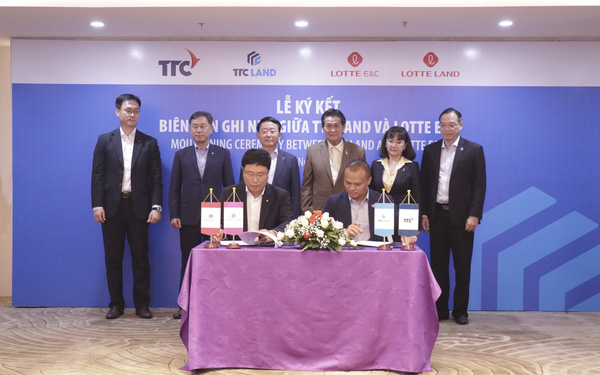 Thị trường M&A: Thương vụ Masan thâu tóm Vinmart - VinEco chốt hạ năm 2019 rực rỡ và các doanh nghiệp Việt sẽ có tiếng nói mạnh mẽ hơn trong năm 2020 - Ảnh 1. Thị trường M&A: Thương vụ Masan thâu tóm Vinmart - VinEco chốt hạ năm 2019 rực rỡ và các doanh nghiệp Việt sẽ có tiếng nói mạnh mẽ hơn trong năm 2020 - Ảnh 1.